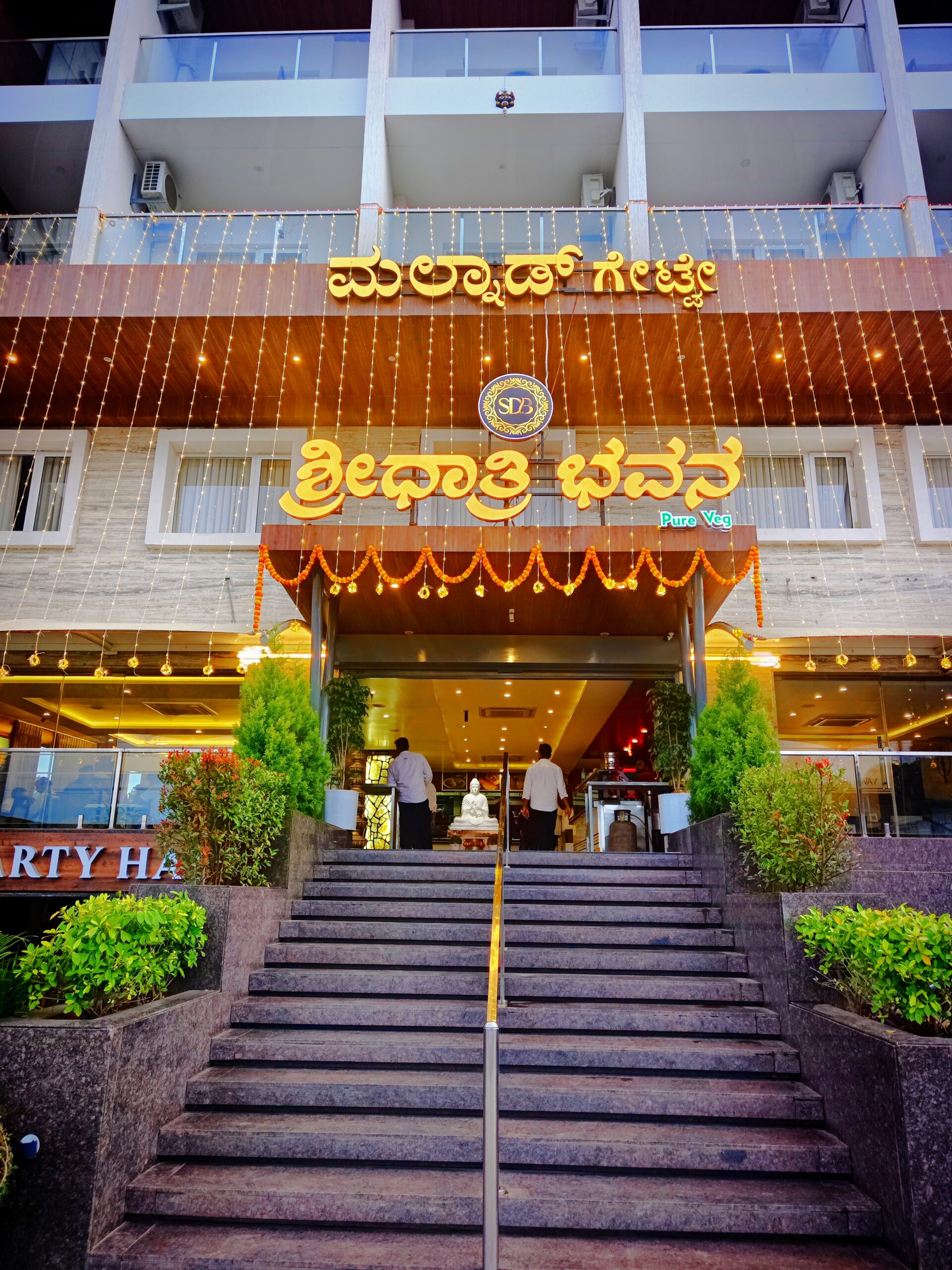 filter: 0; fileterIntensity: 0.0; filterMask: 0; algolist: 0;?multi-frame: 1;?brp_mask:0;?brp_del_th:null;?brp_del_sen:null;?delta:null;?module: photo;hw-remosaic: false;touch: (0.42182797, 0.27916124);sceneMode: 2621440;cct_value: 0;AI_Scene: (-1, -1);aec_lux: 0.0;aec_lux_index: 0;albedo:  ;confidence:  ;motionLevel: -1;weatherinfo: null;temperature: 35;